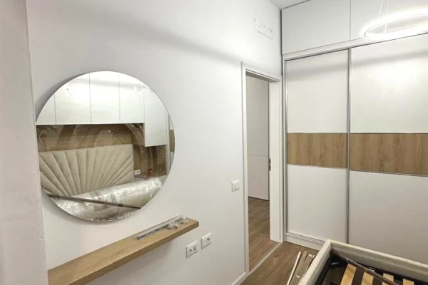 Shtepi me qera Apartament ne Tirane, 1+1, Mobilimi E mobiluar, Pagesa 42,000  Leke.