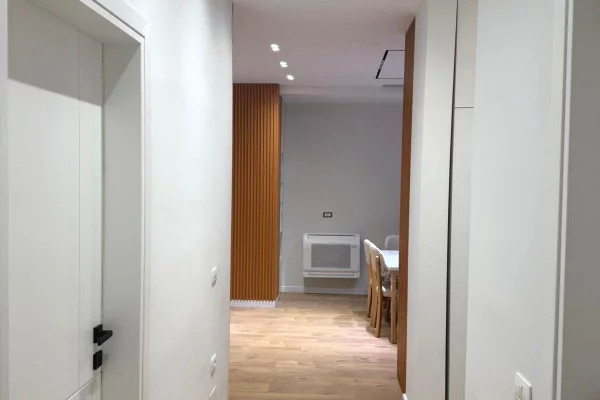 Shtepi me qera Apartament ne Tirane, 2+1, Mobilimi E mobiluar, Pagesa 75,000  Leke.