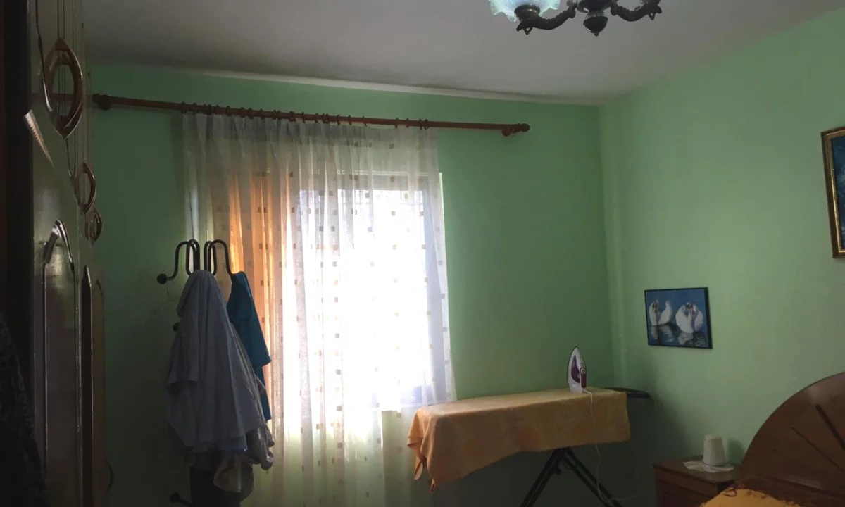 Shtepi me qera Apartament ne Tirane, 1+1, Mobilimi E mobiluar, Pagesa 35,000  Leke.