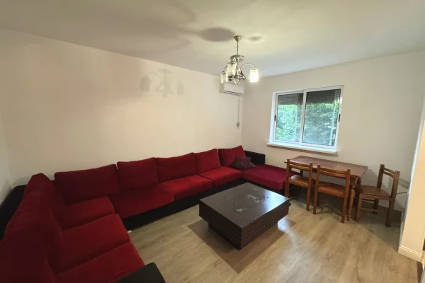 Shtepi me qera Apartament ne Tirane, 2+1, Mobilimi E mobiluar, Pagesa 40,000  Leke.