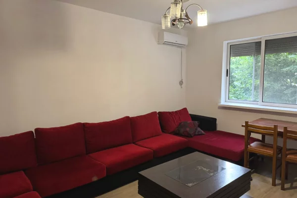 Shtepi me qera 2+1 ne Tirane - 40,000 Leke