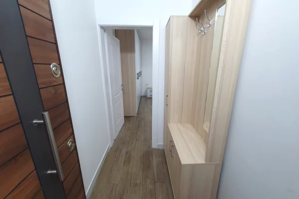 Shtepi me qera Apartament ne Tirane, 1+1, Mobilimi E mobiluar, Pagesa 45,000  Leke.