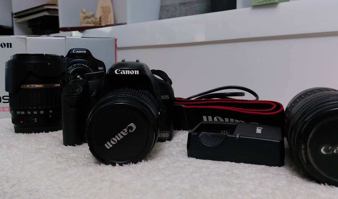 Aparat fotografik Canon me 3 lente