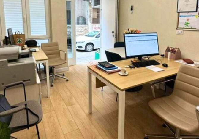 Qera 350Euro, Zyre tek Blv. Bajram Curri