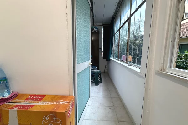 Shtepi ne shitje Apartament ne Tirane, 2+1, Mobilimi E mobiluar, Pagesa 200,000  Euro.