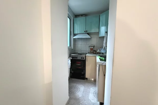 Shtepi ne shitje Apartament ne Tirane, 2+1, Mobilimi E mobiluar, Pagesa 200,000  Euro.
