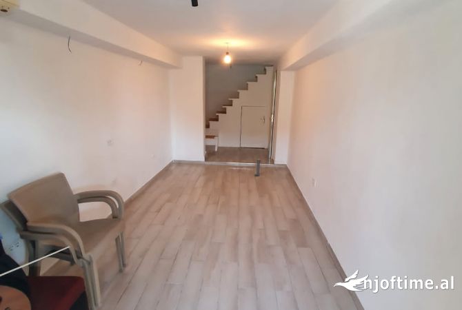 Business Property for Rent 1+1 in Tirana - 30,000 Leke