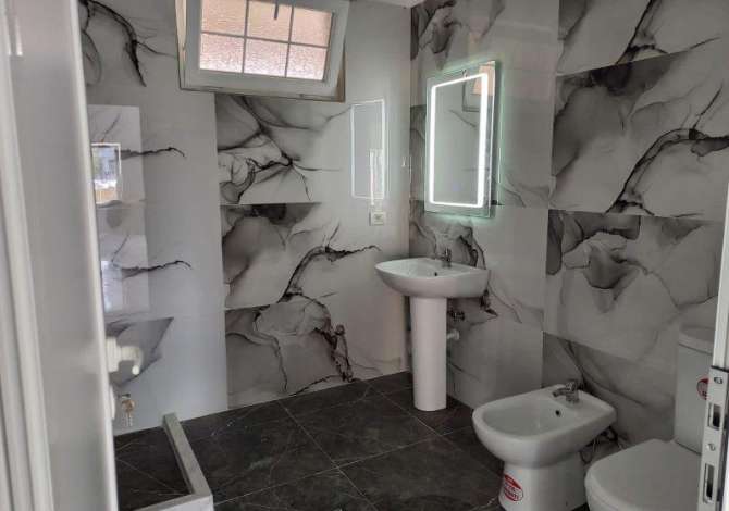 Business Property for Rent 3+1 in Shkodra - 800 Euro