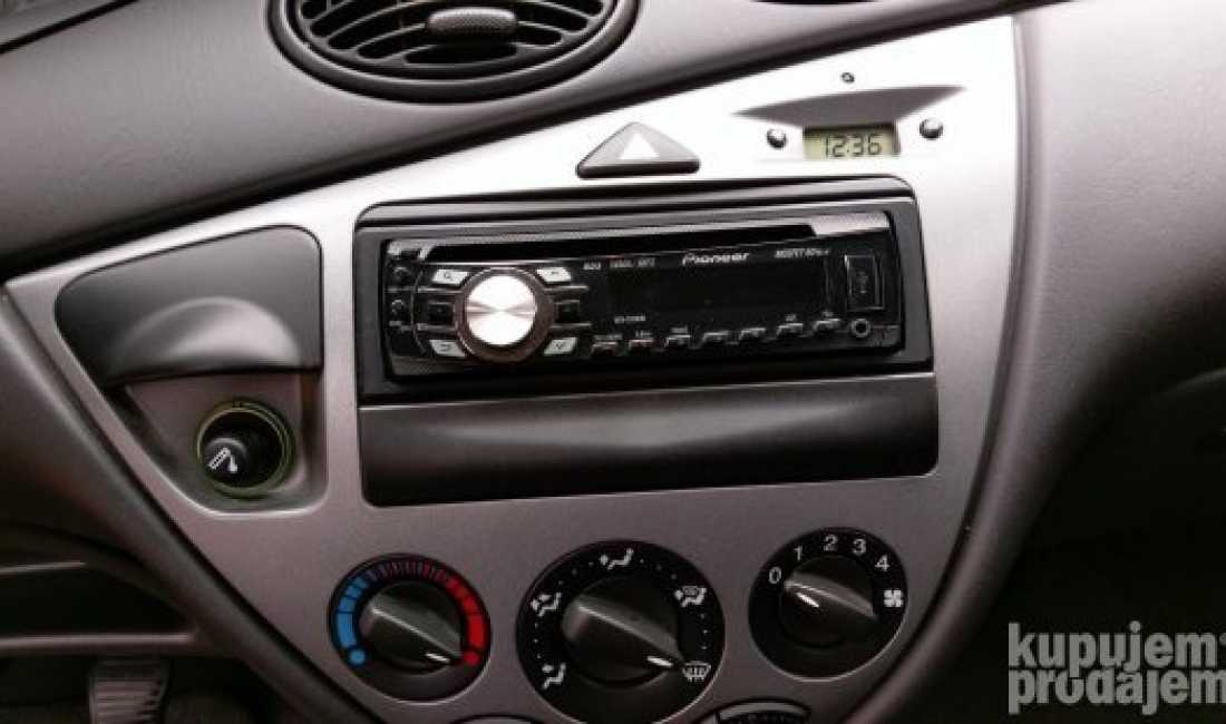 KORNIZE PER KASETOFON FORD FOKUS FOCUS