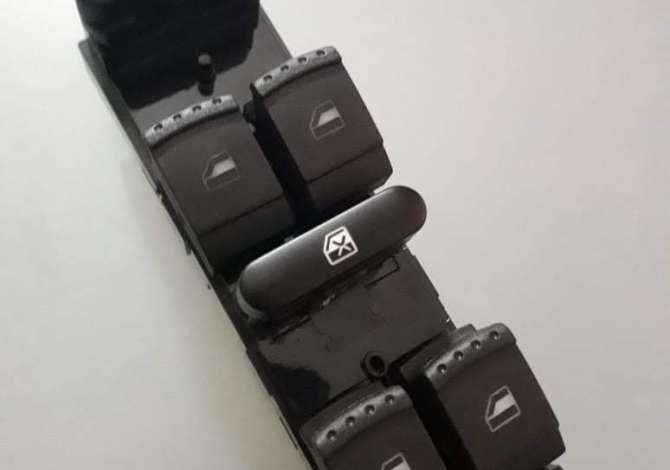 Te reja: Doreze dere e brendshme shoferi per Volkswagen Golf 4 + Butonat e xhamave.