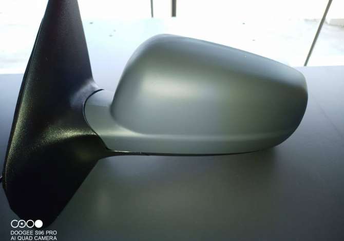 Pasqyre e re elektrike per Volkswagen Golf 4, krahu i shoferit. Telefon - WhatsApp: 0696821159