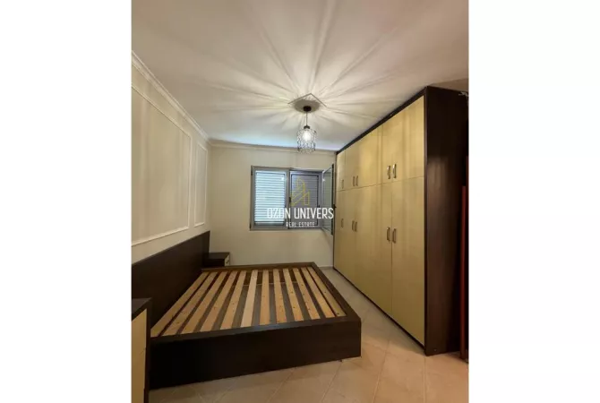 Shtepi me qera Apartament ne Tirane, 3+1, Mobilimi E mobiluar, Pagesa 550  Euro.