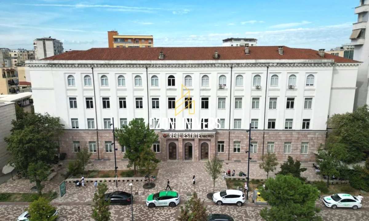 Private house for sale in Tirana 3+1, Emty