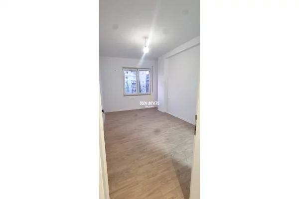 Shtepi ne shitje Apartament ne Tirane, 2+1, Mobilimi Bosh, pa mobiluar, Pagesa 160,000  Euro.