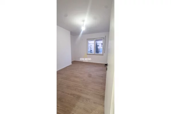 Shtepi ne shitje Apartament ne Tirane, 2+1, Mobilimi Bosh, pa mobiluar, Pagesa 160,000  Euro.