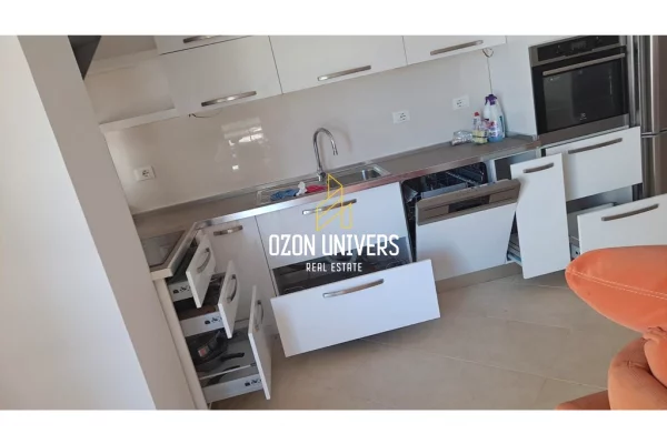 Shtepi ne shitje Apartament ne Tirane, 2+1, Mobilimi E mobiluar, Pagesa 260,000  Euro.