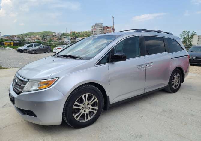 Noleggio Auto a Tirana - 100 Euro