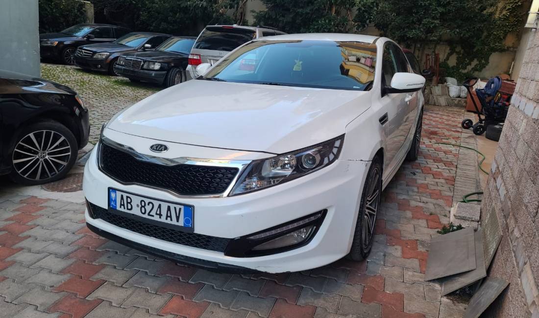 KIA K5 me qera 40Euro dita