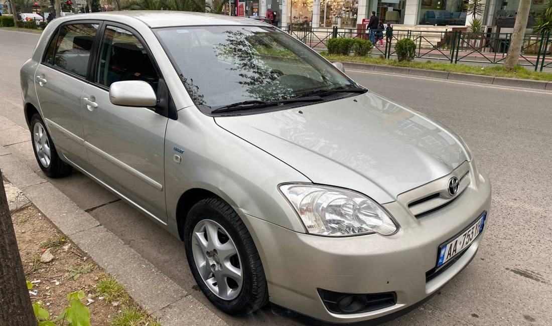  Jepet me qera Toyota Corolla duke nisur nga 35 Euro dita