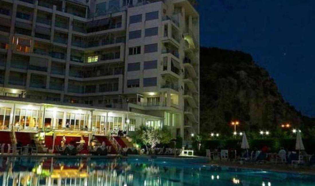 Offerte di lavoro a Durazzo, Profession Kamarier/e Bari-Restoranti,Banakier,Sanitare,Ndihmes/e Kuzhinier/e,Picajol , Con esperienza, Pagamento Trattabile.