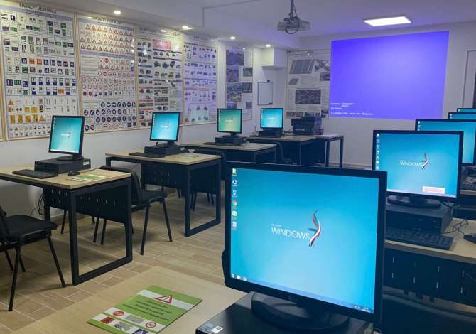 Biznese ne shitje ne Tirane - 111 Euro