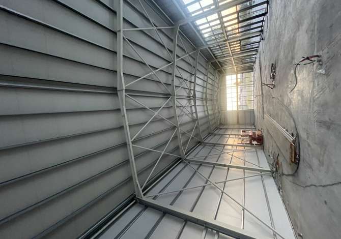 Ambient biznesi me qera 4+1 ne Tirane - 1,500 Euro