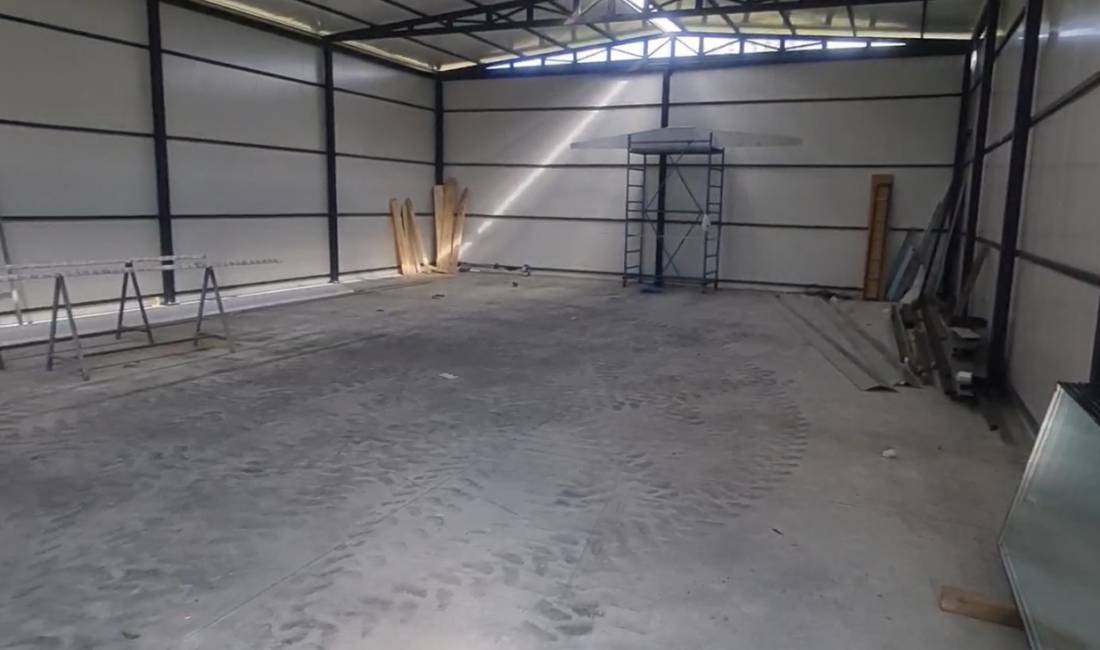 Jepet ambjent bisnesi me qera pran Univers City