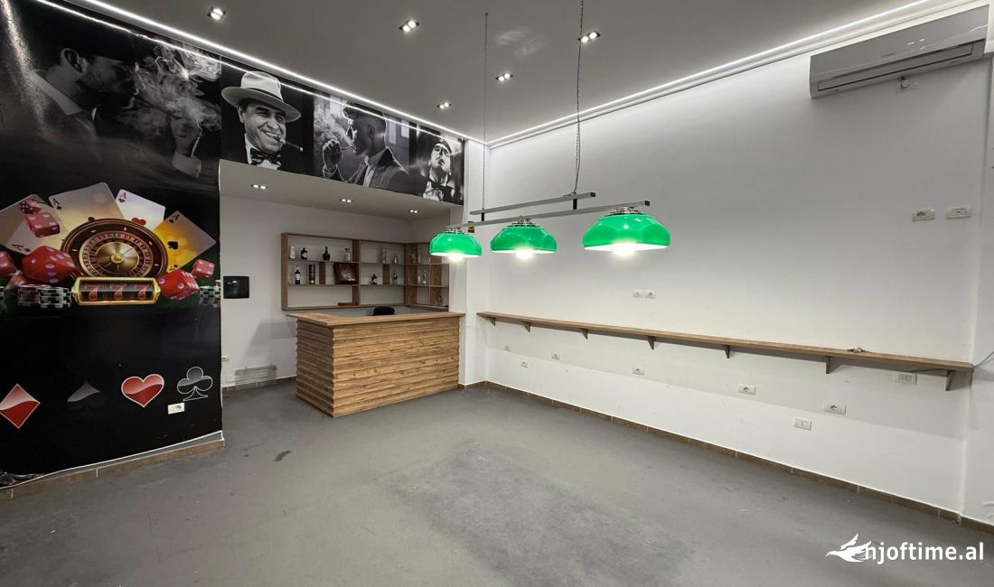 Shitet ambjent bisnesi Unaza e Re 