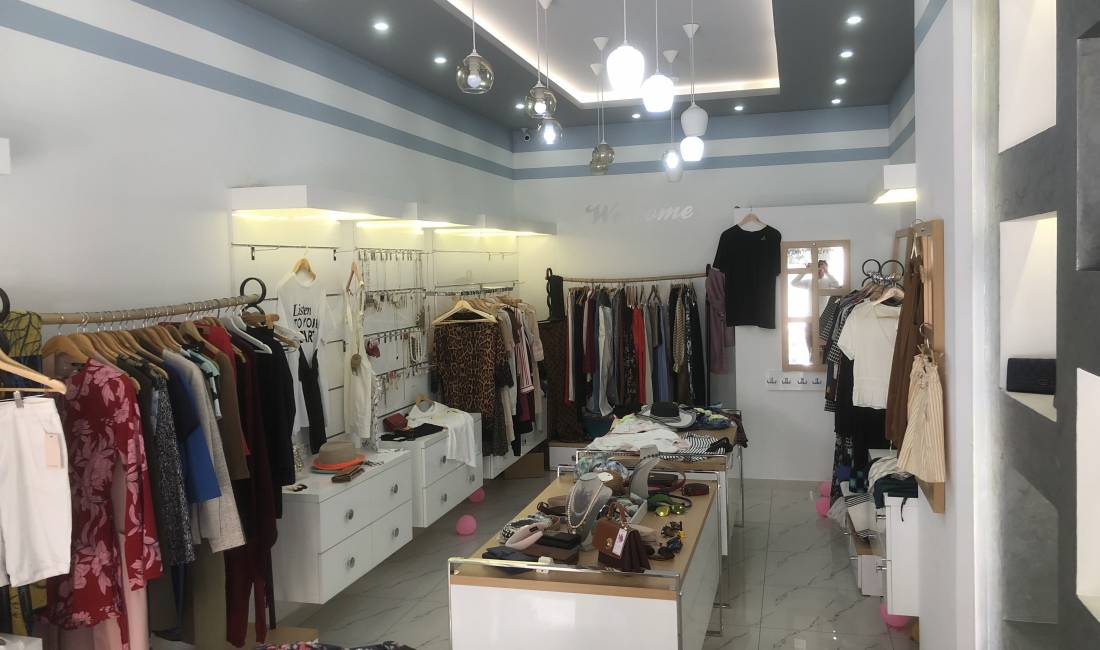 Dyqan per shitje ne Astir