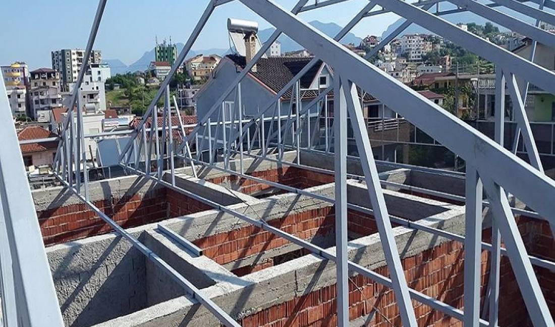 Kompani per Konstruksione Metalike ofron Kapone, Veshje me panel sanduic, Dyer, Zyra dhe Kioska Metalike, Zyra Porative