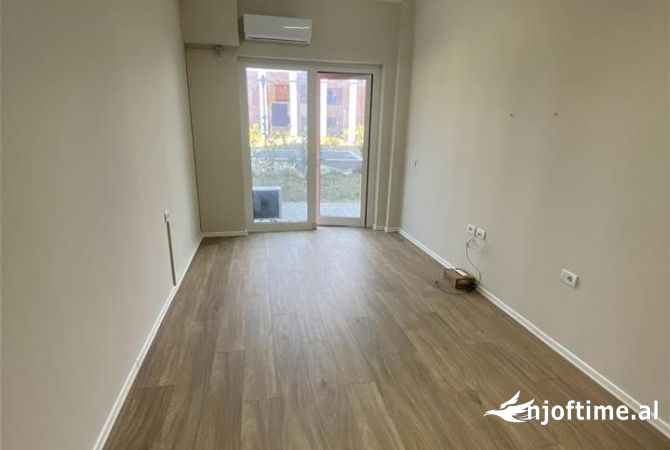 Business Property for Rent 1+1 in Tirana - 250 Euro