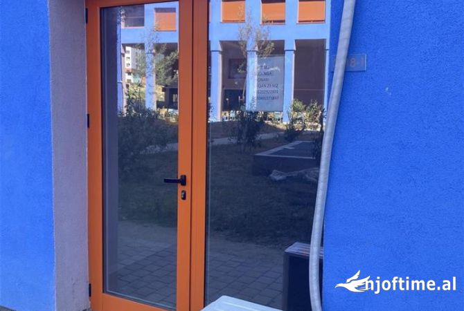 Ofroj me qera dyqan te ri 29m2 kati 0 bosh kompleksi Mangalem21 Alidem Tregu Elektrik