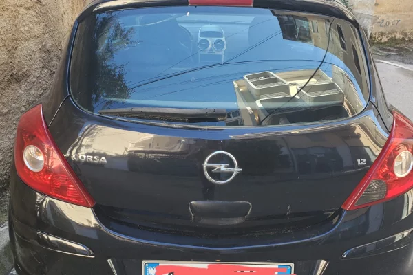 Auto in Vendita a Tirana - 2,500 Euro