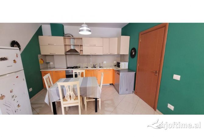 Shtepi me qera Apartament ne Tirane, 1+1, Mobilimi E mobiluar, Pagesa 400  Euro.