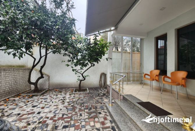 Rruga e Dibres, Japim vile 3 kateshe me qera