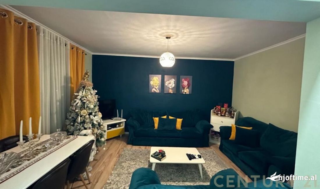 Appartamento in vendita a Tirana 1+1, Arredato