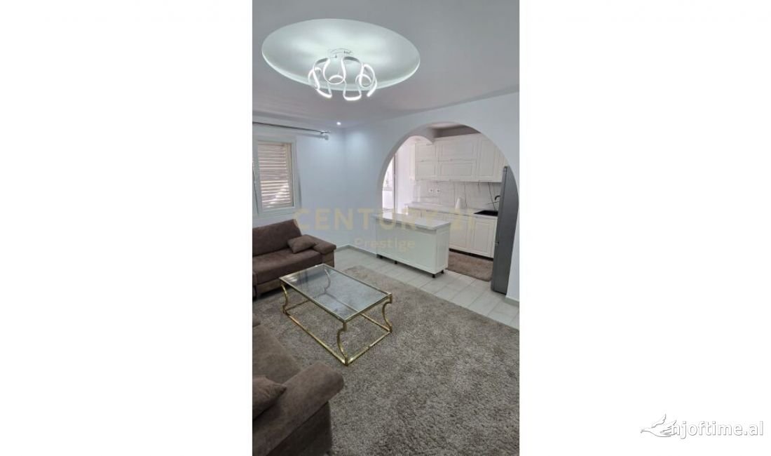 Shtepi ne shitje Apartament ne Tirane, 1+1, Mobilimi E mobiluar, Pagesa 158,000  Euro.