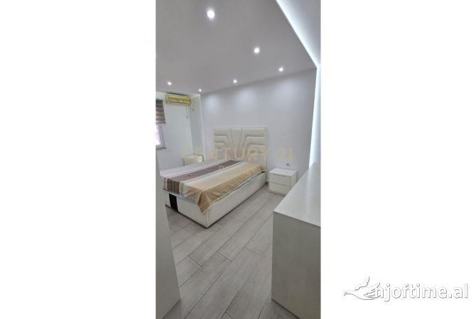 Shtepi ne shitje Apartament ne Tirane, 1+1, Mobilimi E mobiluar, Pagesa 158,000  Euro.