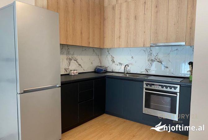 Shtepi me qera Apartament ne Tirane, 2+1, Mobilimi E mobiluar, Pagesa 500  Euro.