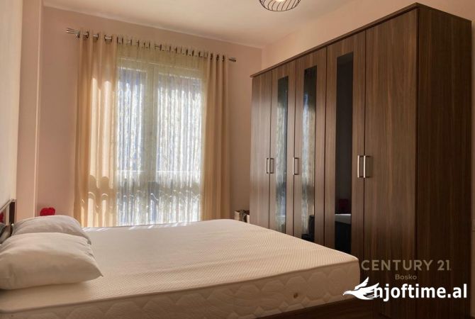 Shtepi me qera Apartament ne Tirane, 2+1, Mobilimi E mobiluar, Pagesa 500  Euro.