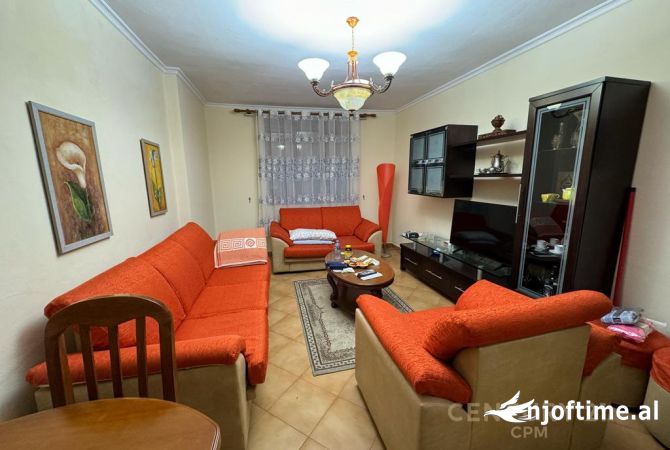 Rr. Siri Kodra, Japim apartament 1+1 me qira.