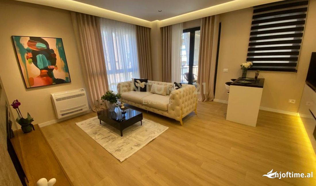 Shtepi ne shitje Apartament ne Tirane, 2+1, Mobilimi E mobiluar, Pagesa 293,000  Euro.
