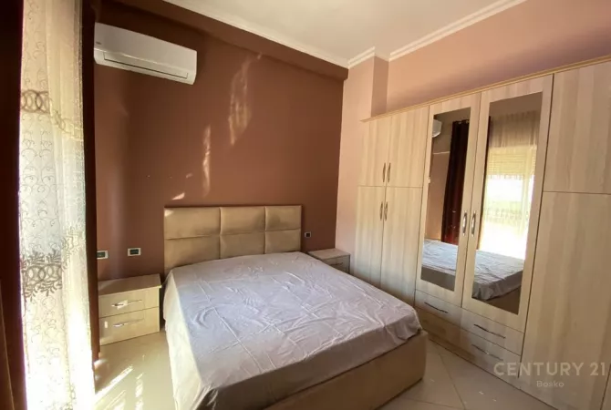 Appartamento in vendita a Tirana 2+1, Arredato