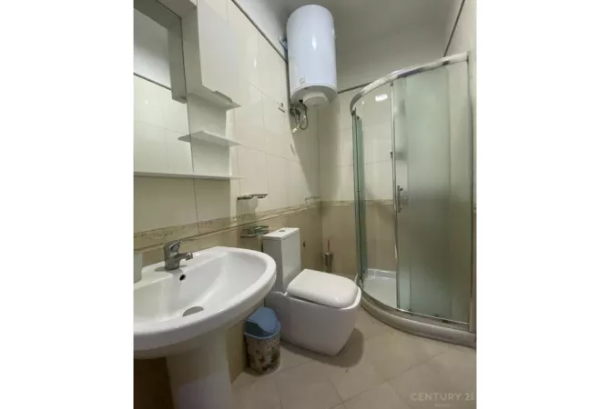 Appartamento in vendita a Tirana 2+1, Arredato