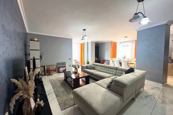 Shtepi ne shitje 3+1 ne Tirane - 200,000 Euro