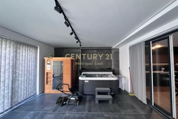 Shtepi ne shitje Apartament ne Tirane, 2+1, Mobilimi E mobiluar, Pagesa 370,000  Euro.