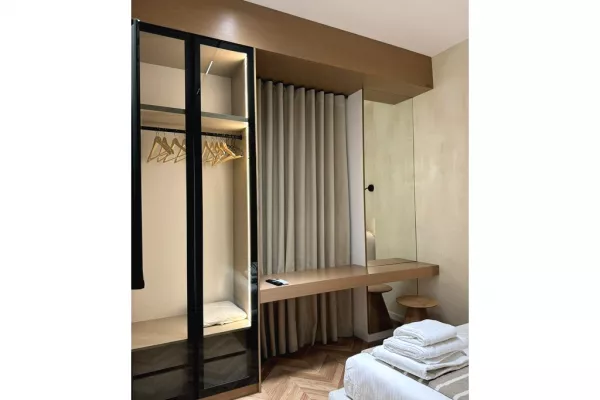 Shtepi ne shitje Apartament ne Tirane, 1+1, Mobilimi E mobiluar, Pagesa 220,000  Euro.