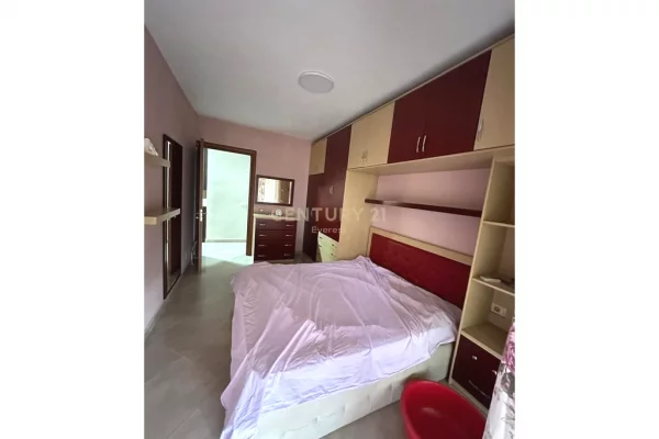 Shtepi me qera Apartament ne Tirane, 2+1, Mobilimi E mobiluar, Pagesa 630  Euro.