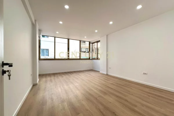 Blloku, Sheshi Willson Japim ambjent zyre per qera