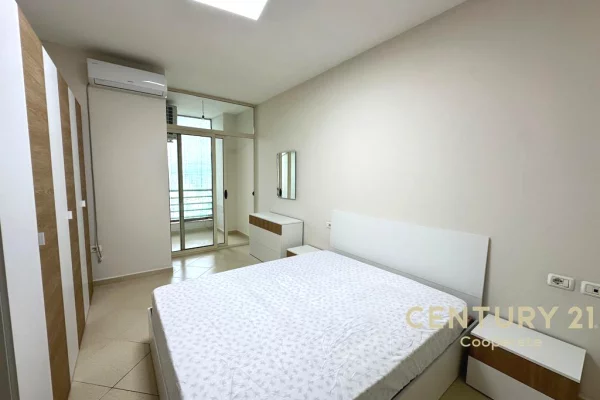 Shtepi ne shitje Apartament ne Tirane, 2+1, Mobilimi E mobiluar, Pagesa 250,000  Euro.